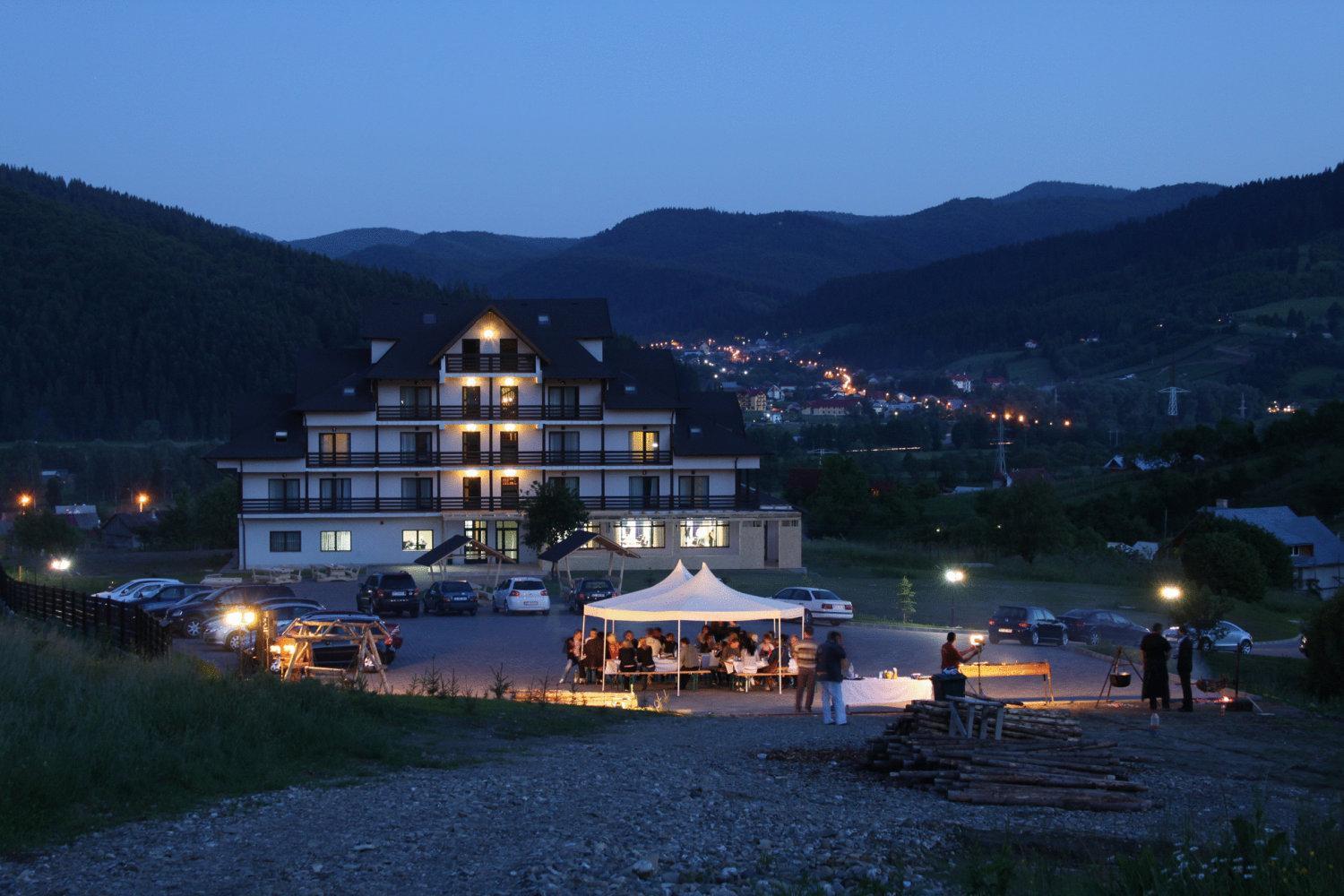 Hotel Toacabellevue Gura Humorului Ngoại thất bức ảnh