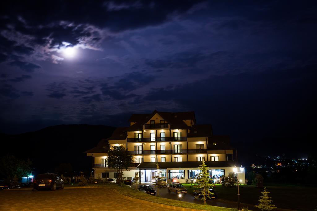 Hotel Toacabellevue Gura Humorului Ngoại thất bức ảnh